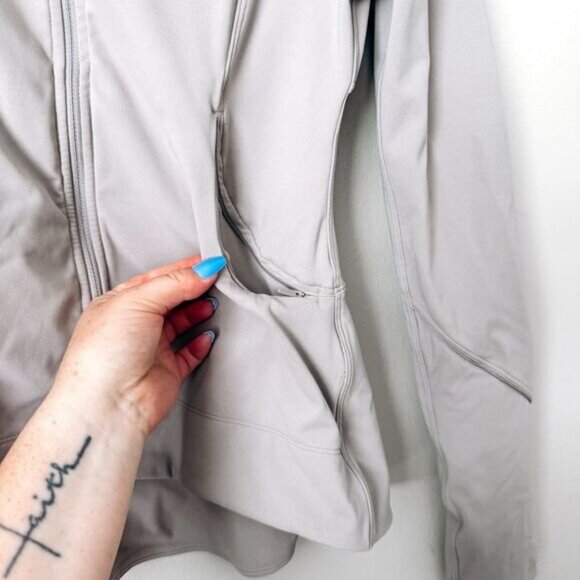 Lululemon Light Purple Zip Up Jacket Size 4 - Picture 2 of 5